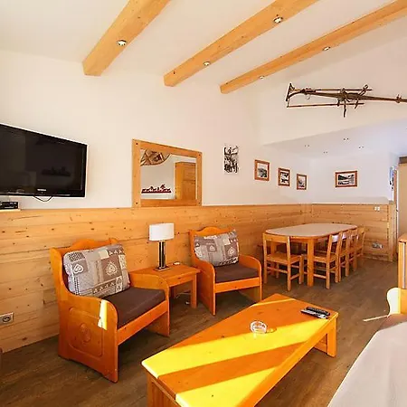 Sleeps 12 Wifi